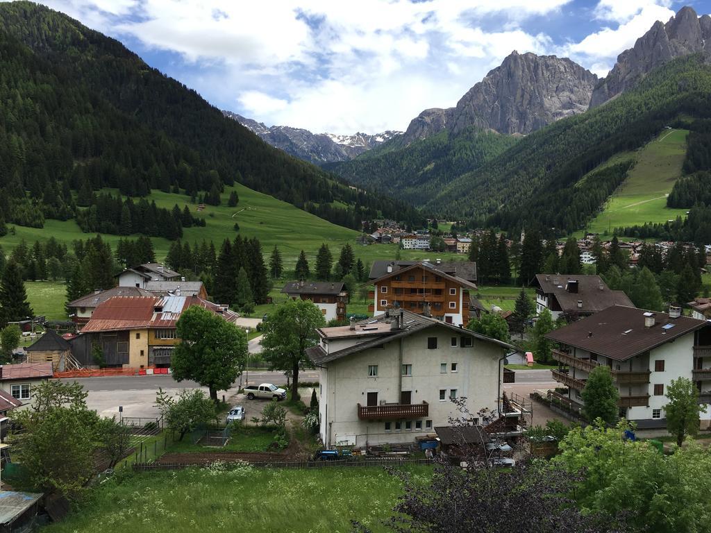 Ciasa Sot Croze Apartment Pozza di Fassa Exterior photo